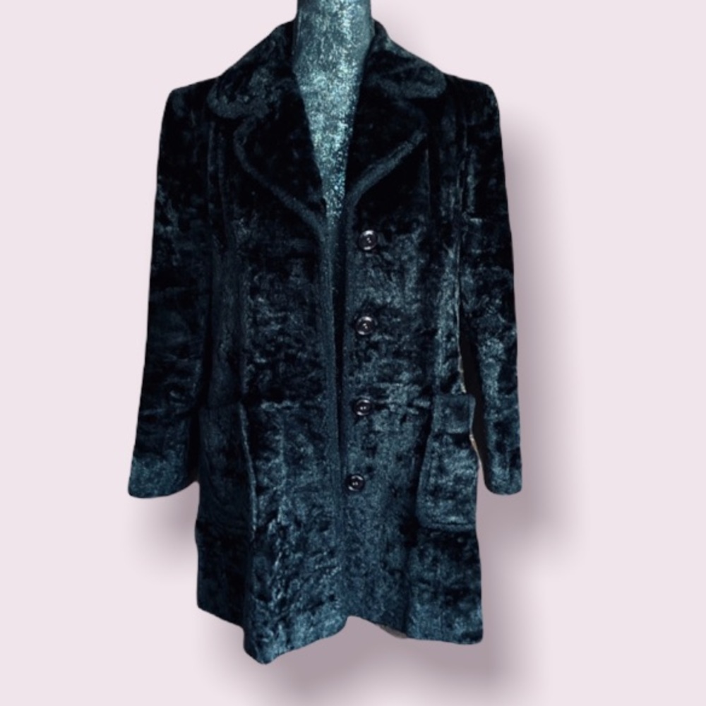 Vintage Nape To You from Sanko Black Faux Fur Coat